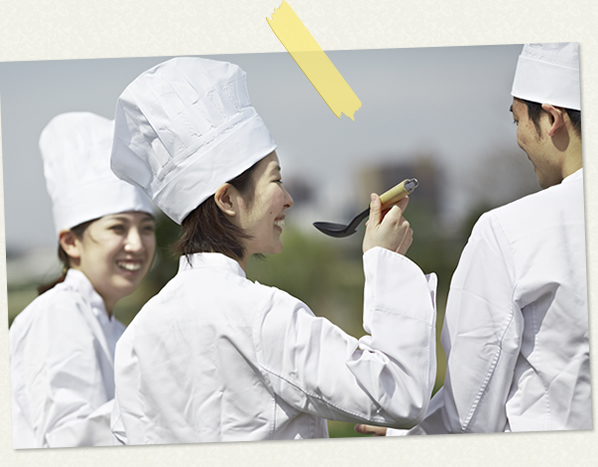 テレビ番組、CMなどの撮影収録現場、ライブやイベントの会場、野外のロケ現場など